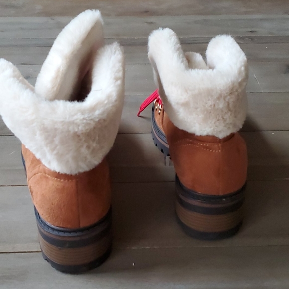 Bamboo Brand Sherpa Boots w/ Red Laces - Picture 4 of 6